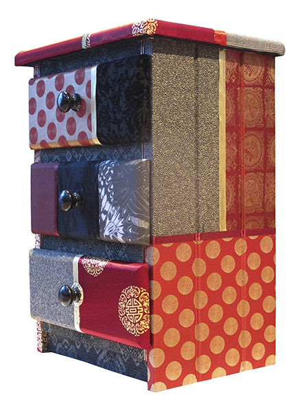 Carya Bedside Table / Chest of Drawers