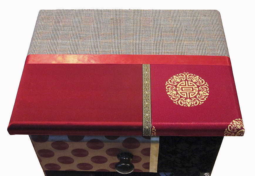 Carya Bedside Table / Chest of Drawers