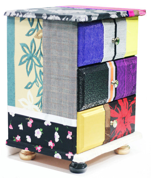 Melaie - 3 drawer bedside table